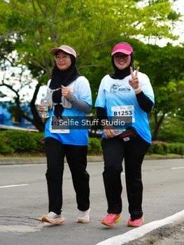 Runner Photo 2230078