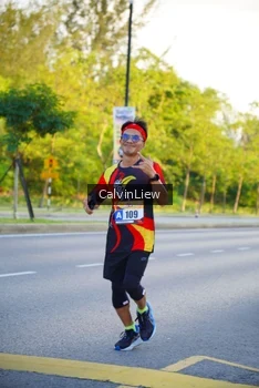 Runner Photo 2230579