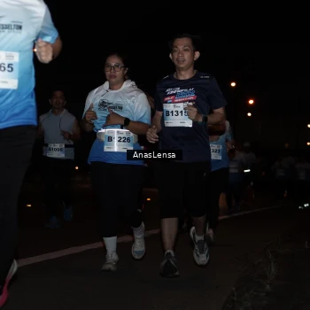 Runner Photo 2230693