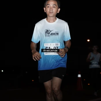 Runner Photo 2230756