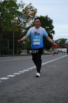 Runner Photo 2230947