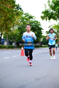 Runner Photo 2231701