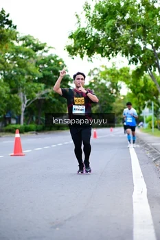Runner Photo 2231834