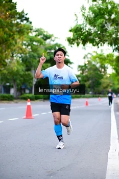 Runner Photo 2231874
