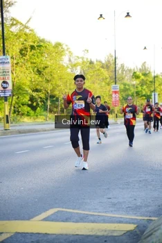 Runner Photo 2231876