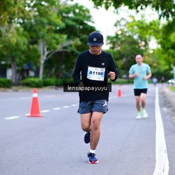 Runner Photo 2232324