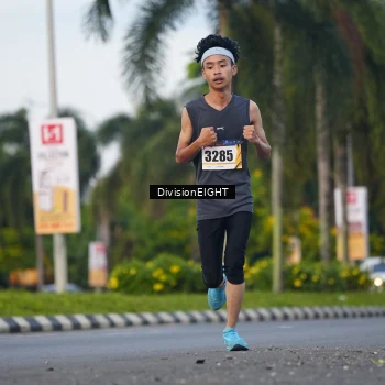 Runner Photo 2232941