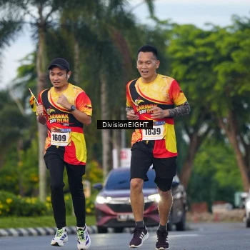 Runner Photo 2233075