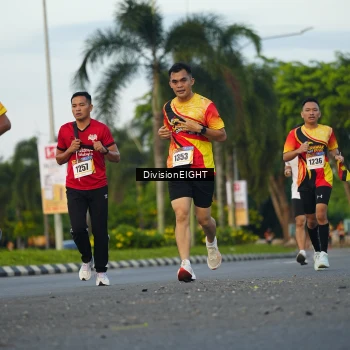 Runner Photo 2233791