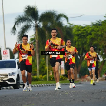 Runner Photo 2233906