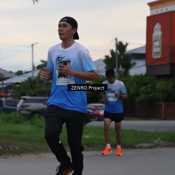 Runner Photo 2233911