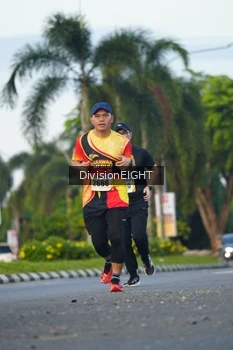 Runner Photo 2234126