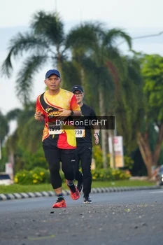 Runner Photo 2234130