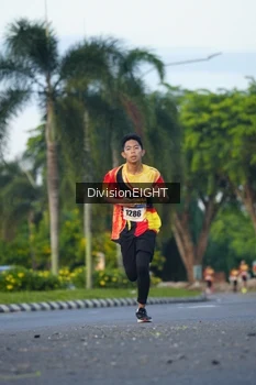 Runner Photo 2234215