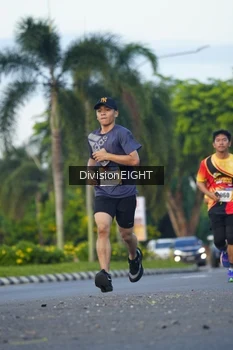 Runner Photo 2234249