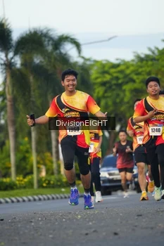 Runner Photo 2234260