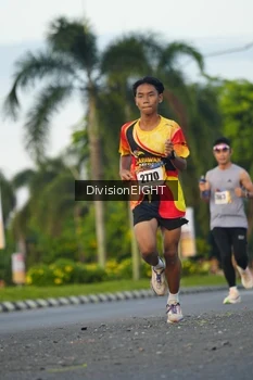 Runner Photo 2234420