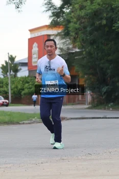 Runner Photo 2235013