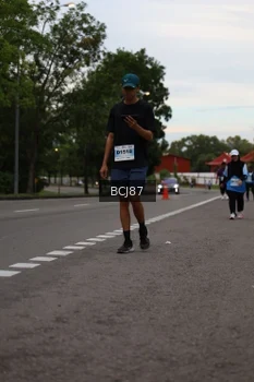 Runner Photo 2235114