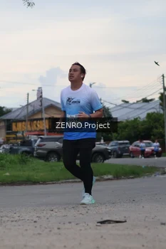 Runner Photo 2235335