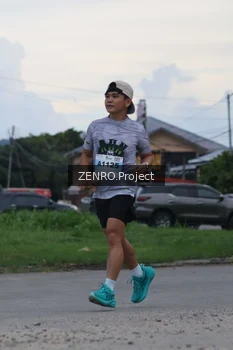 Runner Photo 2235444