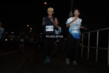 Runner Photo 2235796