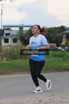 Runner Photo 2235807