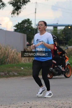 Runner Photo 2235859