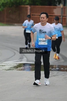 Runner Photo 2235974