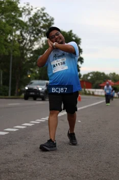 Runner Photo 2236192