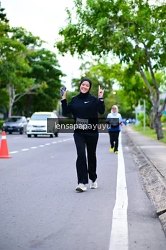 Runner Photo 2236257