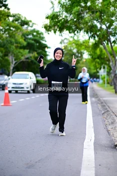 Runner Photo 2236293