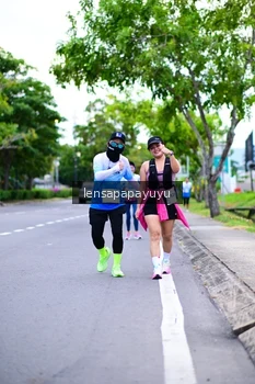 Runner Photo 2236451