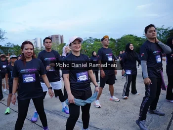 Runner Photo 2236644