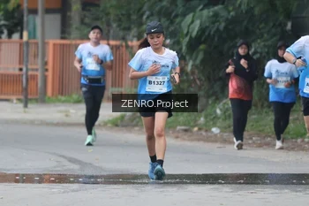 Runner Photo 2237041