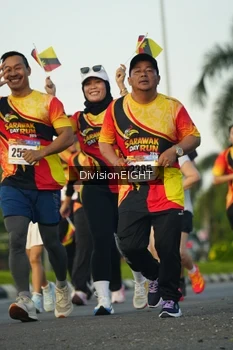 Runner Photo 2237347
