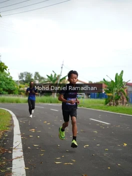 Runner Photo 2237528