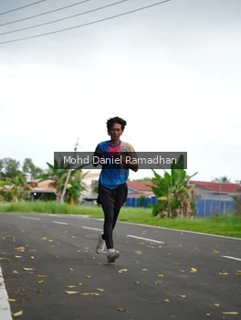 Runner Photo 2237543