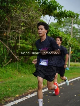 Runner Photo 2237572