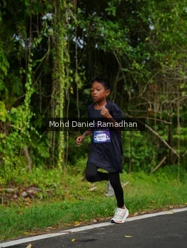 Runner Photo 2237624