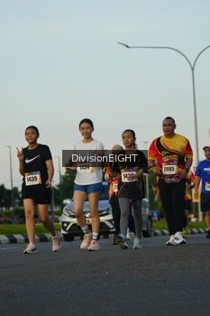 Runner Photo 2237630