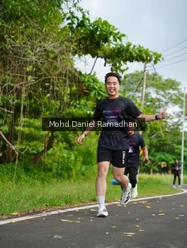 Runner Photo 2237631