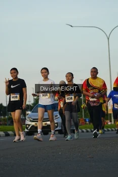Runner Photo 2237635