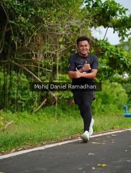Runner Photo 2237642
