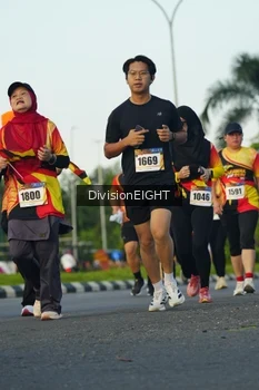 Runner Photo 2237674