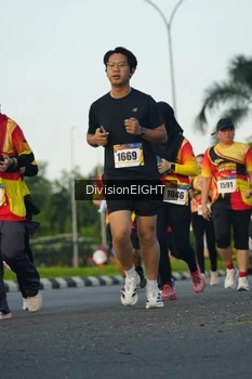 Runner Photo 2237687