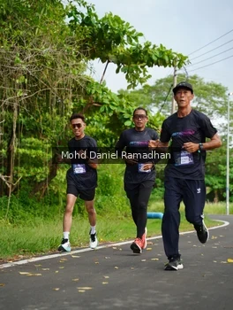 Runner Photo 2237720