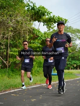 Runner Photo 2237725