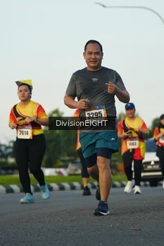 Runner Photo 2237751