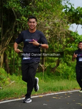 Runner Photo 2237844